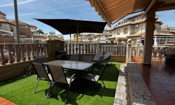 Sprzedaż - Dom miejski -
Orihuela Costa - Villamartín