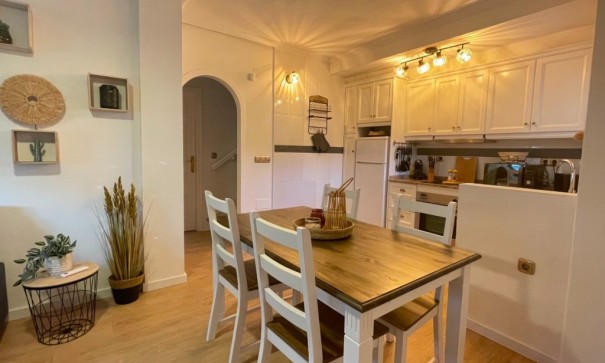 Sprzedaż - Dom miejski -
Orihuela Costa - Villamartín