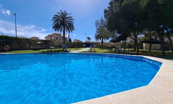 Sprzedaż - Dom miejski -
Orihuela Costa - Villamartín