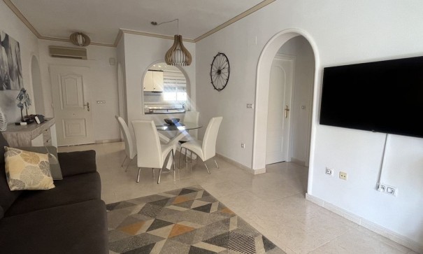 Herverkoop - Vrijstaande Villa -
Algorfa - Montemar