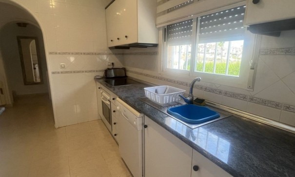 Herverkoop - Vrijstaande Villa -
Algorfa - Montemar