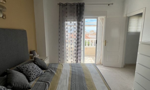 Herverkoop - Vrijstaande Villa -
Algorfa - Montemar