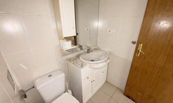Venta - Apartamento piso -
Torrevieja - Lago jardin