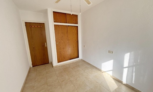 Venta - Apartamento piso -
Torrevieja - Lago jardin
