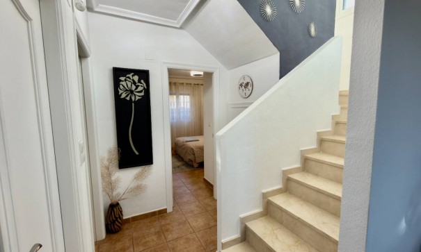 Resale - Freistehende Villa -
Guardamar del Segura - EL RASO