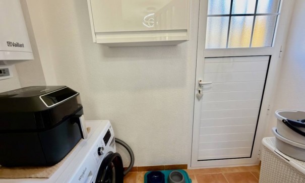 Resale - Freistehende Villa -
Guardamar del Segura - EL RASO