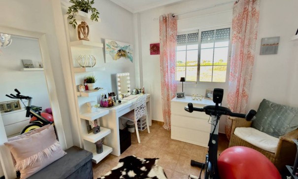 Resale - Freistehende Villa -
Guardamar del Segura - EL RASO