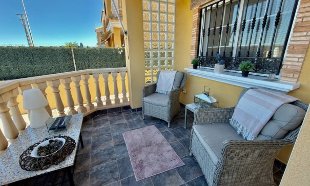 Resale - Freistehende Villa -
Guardamar del Segura - EL RASO