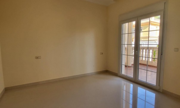 Herverkoop - Vrijstaande Villa -
Cabo Roig