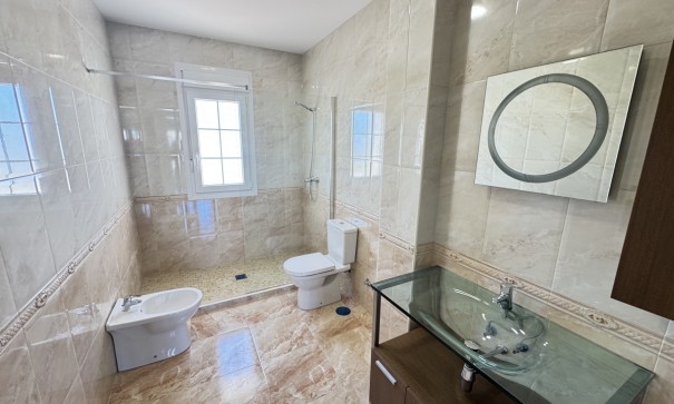 Herverkoop - Vrijstaande Villa -
Cabo Roig