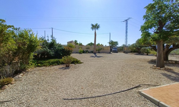 Herverkoop - Vrijstaande Villa -
Macisvenda