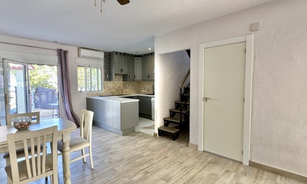 Revente - Maison de ville -
Guardamar del Segura - Lomas de Polo-Pinomar