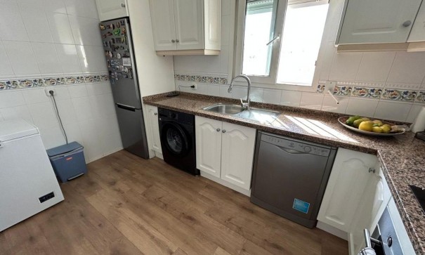 Videresalg - Fritliggende villa -
San Miguel de Salinas