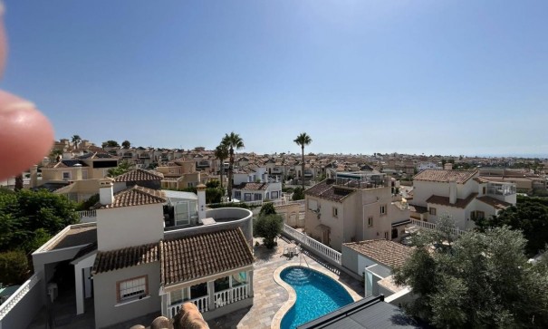 Videresalg - Fritliggende villa -
San Miguel de Salinas