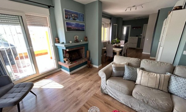 Videresalg - Fritliggende villa -
San Miguel de Salinas