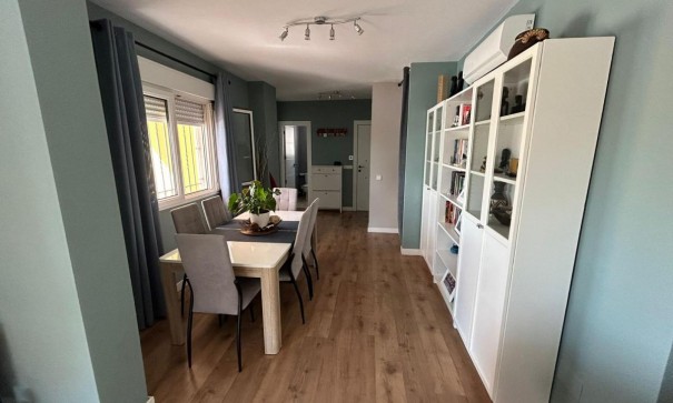 Videresalg - Fritliggende villa -
San Miguel de Salinas