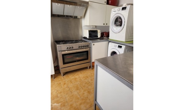 Videresalg - Byhus -
Pinoso - Pinoso Alicante