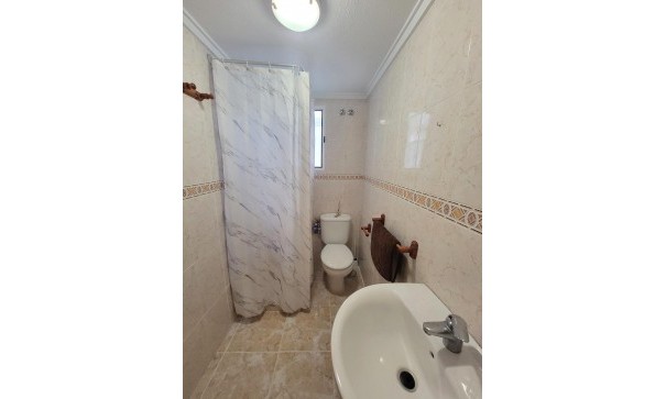 Sprzedaż - Apartament mieszkanie -
Torrevieja - Playa de los Locos
