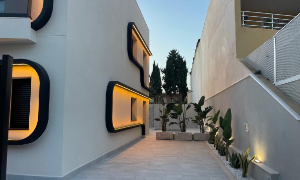 Herverkoop - Vrijstaande Villa -
Torre de la Horadada