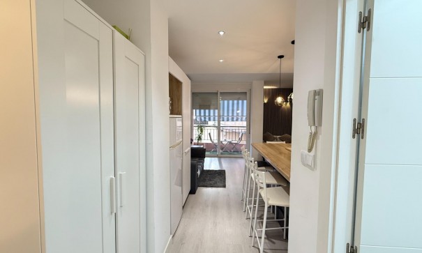 Revente - Appartement -
Torrevieja - Antonio Machado