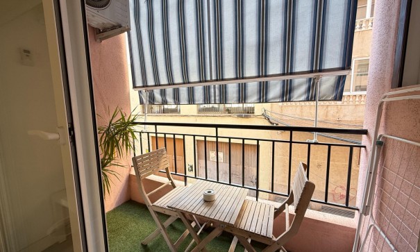 Revente - Appartement -
Torrevieja - Antonio Machado