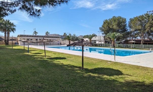 Videresalg - Lejlighed lejlighed -
Algorfa