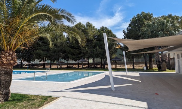 Videresalg - Lejlighed lejlighed -
Algorfa