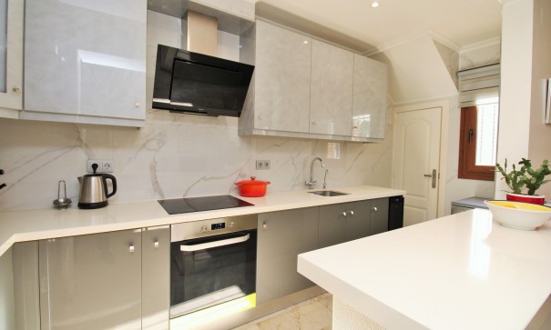 Sprzedaż - Apartament mieszkanie -
Villamartín - PAU 8