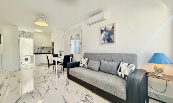 Återförsäljning - Villa i parhus -
Torrevieja - El chaparral