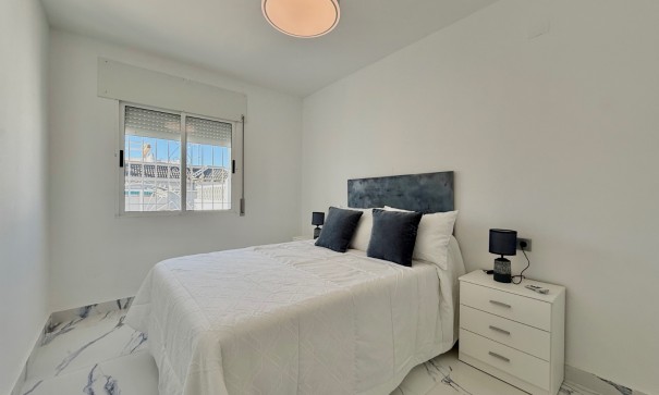 Återförsäljning - Villa i parhus -
Torrevieja - El chaparral