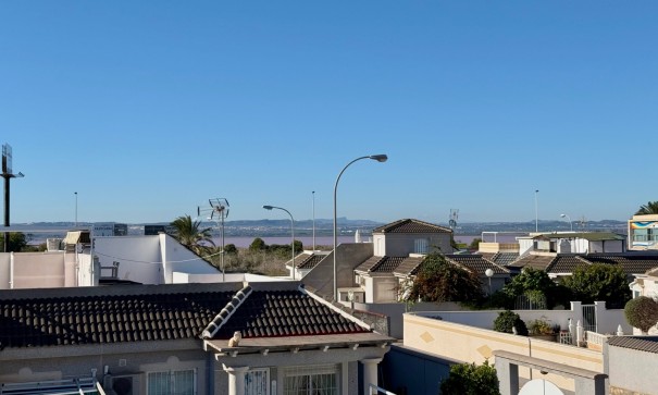 Återförsäljning - Villa i parhus -
Torrevieja - El chaparral