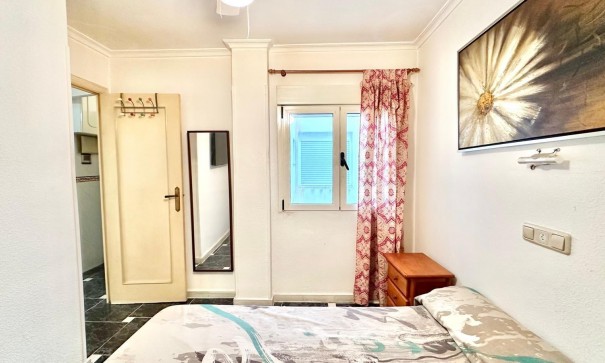 Videresalg - Lejlighed lejlighed -
Torrevieja - La Mata pueblo