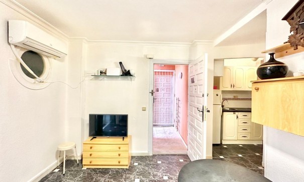 Videresalg - Lejlighed lejlighed -
Torrevieja - La Mata pueblo