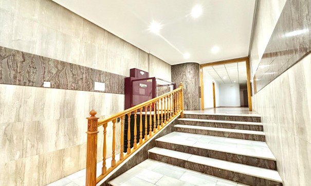 Videresalg - Lejlighed lejlighed -
Torrevieja - Centro