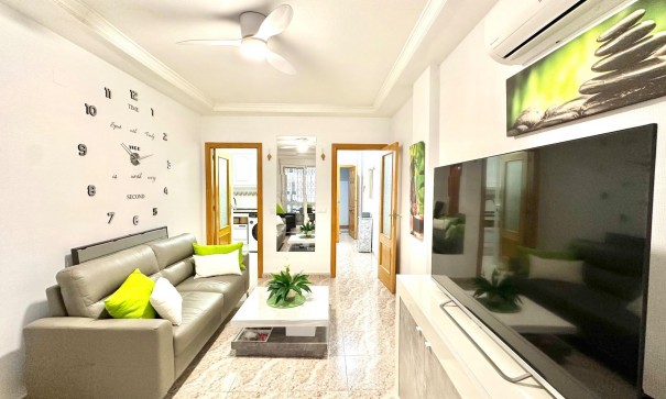 Videresalg - Lejlighed lejlighed -
Torrevieja - Centro