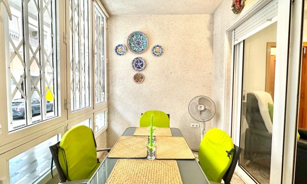 Videresalg - Lejlighed lejlighed -
Torrevieja - Centro