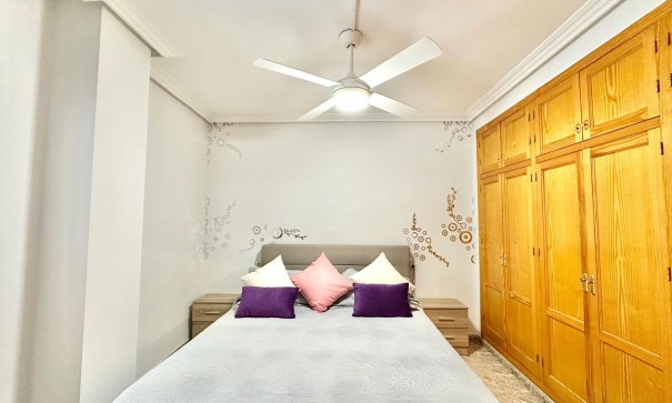 Videresalg - Lejlighed lejlighed -
Torrevieja - Centro