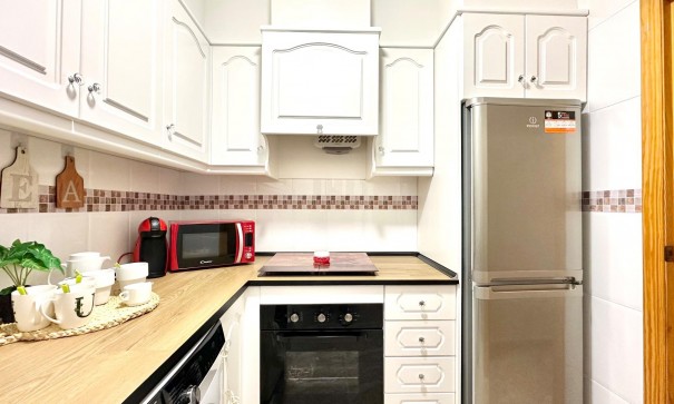 Videresalg - Lejlighed lejlighed -
Torrevieja - Centro