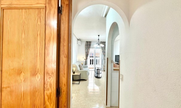 Revente - Appartement -
Torrevieja - Centro