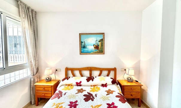 Revente - Appartement -
Torrevieja - Centro