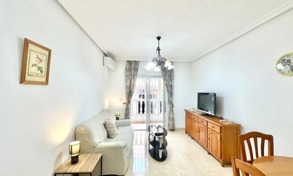 Revente - Appartement -
Torrevieja - Centro