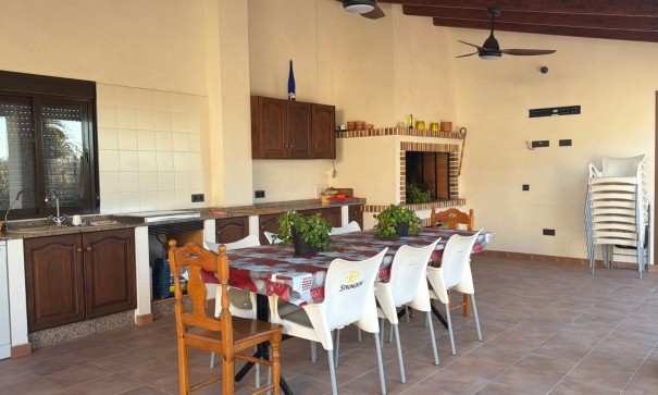 Sprzedaż - Willa w zabudowie bliźniaczej -
Dolores