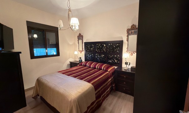 Sprzedaż - Willa w zabudowie bliźniaczej -
Dolores