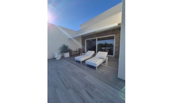 Sprzedaż - Willa wolnostojąca -
La Finca Golf