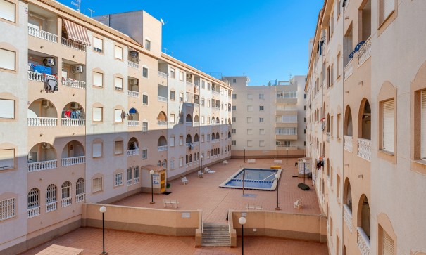 Återförsäljning - Lägenhet lägenhet -
Torrevieja