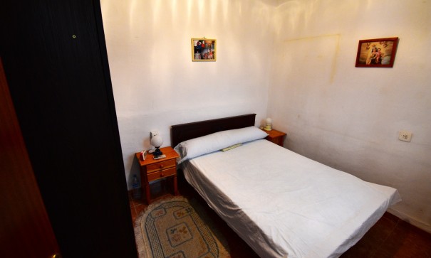 Videresalg - Byhus -
Rojales