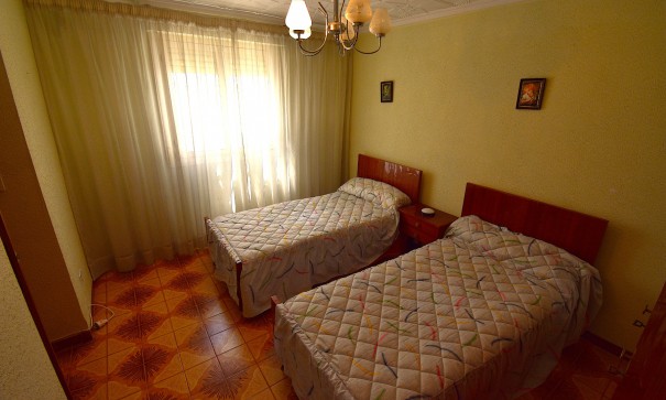 Videresalg - Byhus -
Rojales