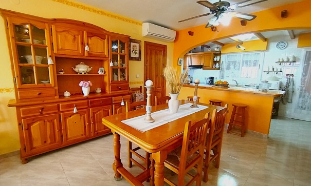 Videresalg - Fritliggende villa -
Rojales - La Marquesa Golf - Costa Blanca