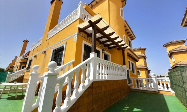 Venta - Casa de pueblo -
Rojales, CIudad Quesada - Costa Blanca