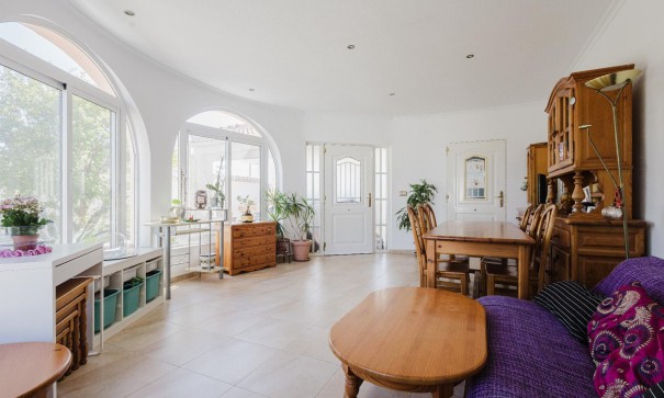 Resale - Wohnung Appartement -
Torrevieja